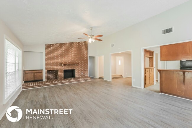 Foto del edificio - 9902 Towne Brook Ln