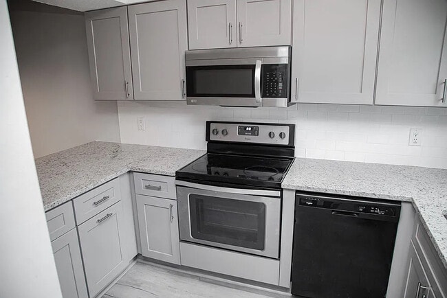 Building Photo - Room in Townhome on Bona Ct