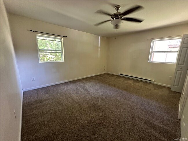 Building Photo - 2048 Cr 8