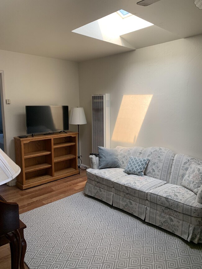 5007 Maiden Ln, Santa Rosa, CA 95409 House Rental in Santa Rosa, CA