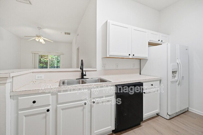 Foto del edificio - 6081 Maggies Cir