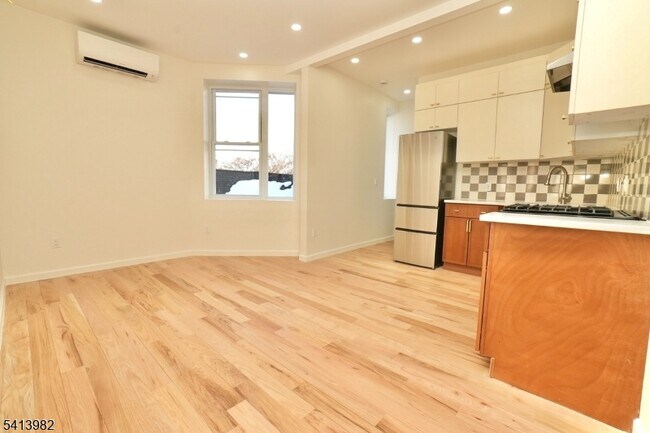 Foto del edificio - 15 Palisade Ave