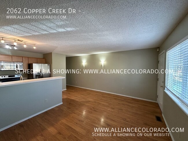 Foto del edificio - 2062 Copper Creek Dr