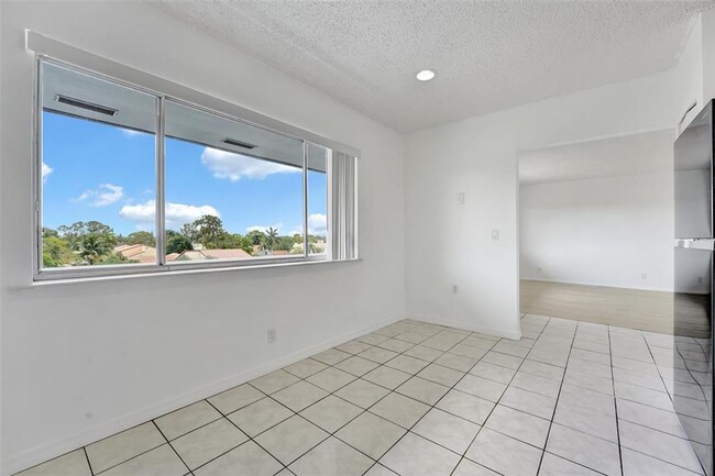Building Photo - 6289 Lear Dr