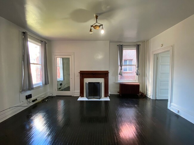Building Photo - 5442 Stanton Ave