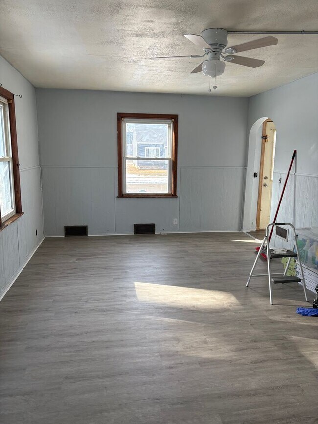 Foto del edificio - Check out this remodeled 4 bedroom house
