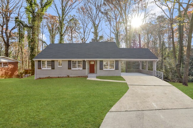 Building Photo - 2416 Dodson Dr