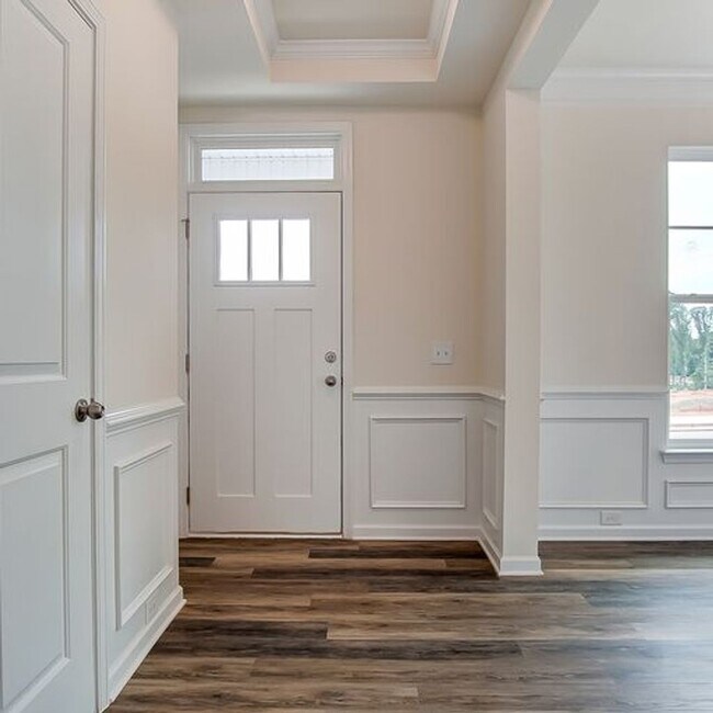 Building Photo - Beautiful, end unit two story Townhome loc...
