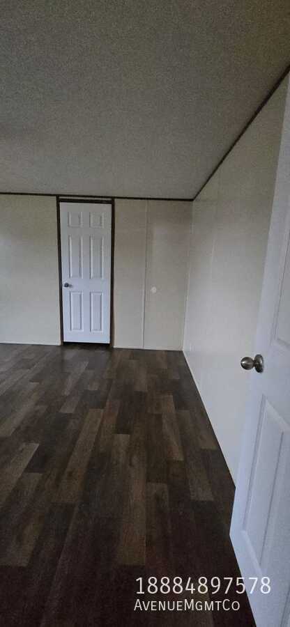 Foto del edificio - 339 Old Tavern Ln