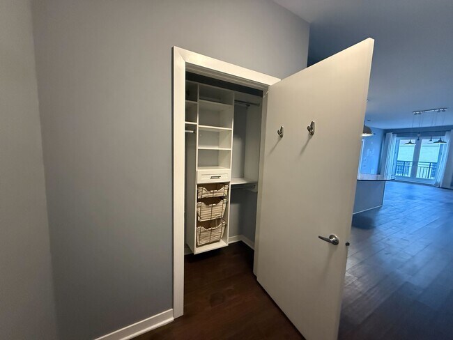 Foto del edificio - 401 N 2nd St