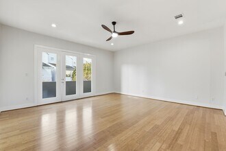 Building Photo - 2028 Tuam St