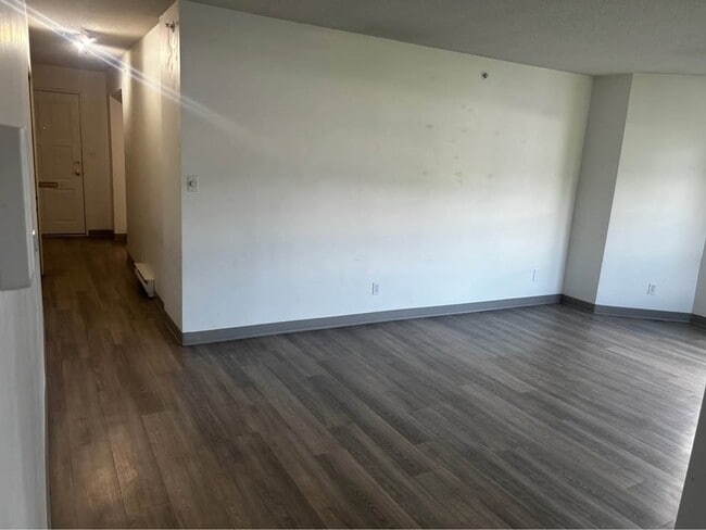 Photo du bâtiment - 1837 W 14th Ave
