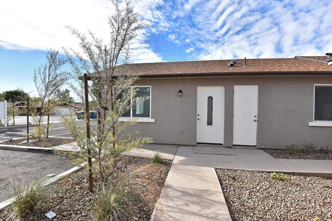 Entrance - 2308 N 28th PL
