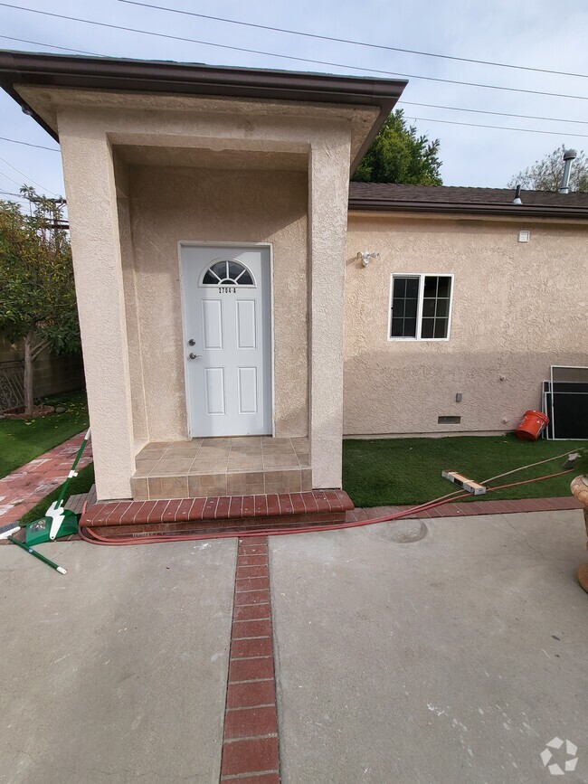 Pacific-Edison Houses for Rent with High Ceilings - Glendale, CA - 1 Homes