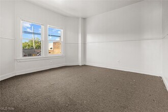 Building Photo - 15300 Waterloo Rd