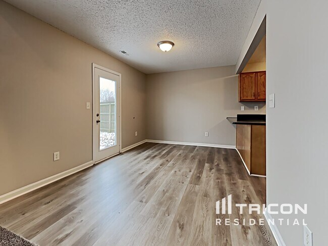 Foto del edificio - 529 Bagley Lane Indianapolis IN