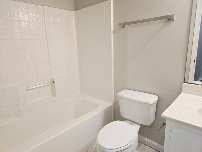 Foto del edificio - 200 E Mell St