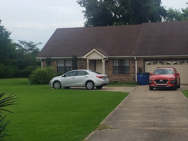 Foto del edificio - 5311 Southbranch Cove
