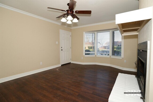 Foto del edificio - BIG HOME IN GARDEN VALLEY AREA OF SHREVEPORT