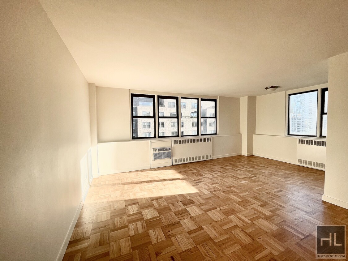 Foto principal - 435 East 79th Street