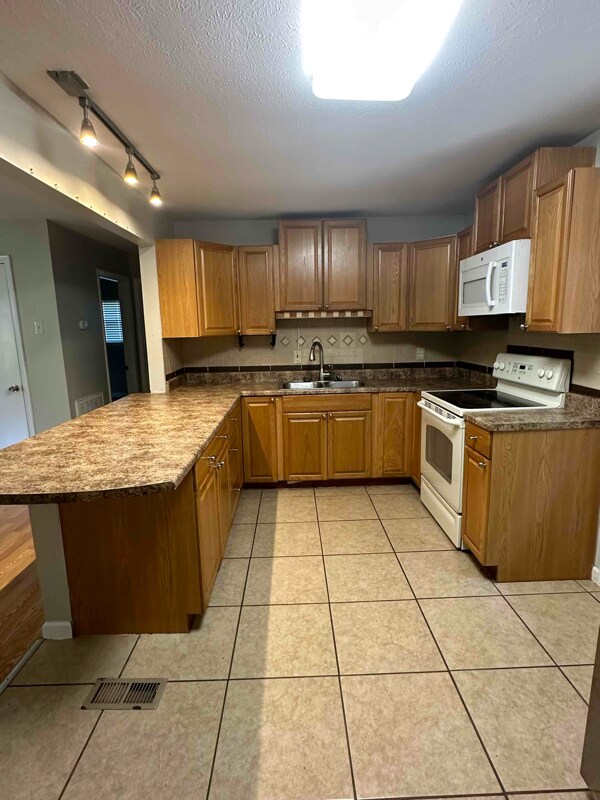 Foto del edificio - 4914 Horton Rd NE