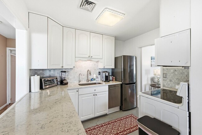 Foto del edificio - 627 Walnut Ave