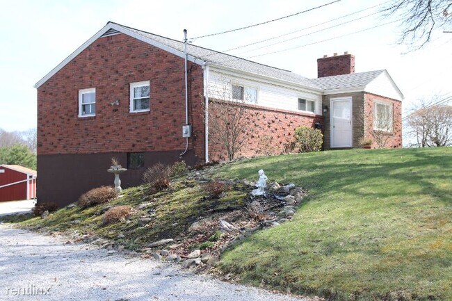 Building Photo - 3 br, 1.5 bath House - 5335 Pennsylvania A...