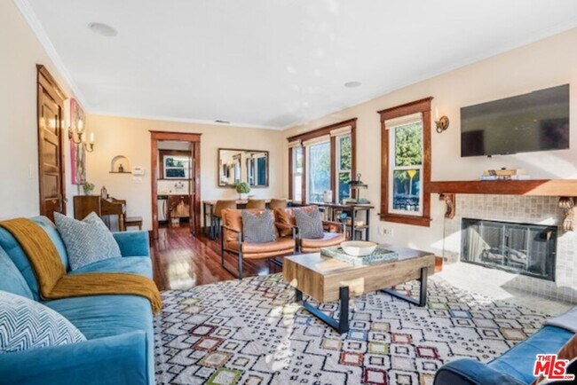 Foto del edificio - 4253 Fountain Ave