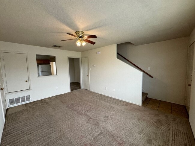 Building Photo - 1602 Aztec Trce