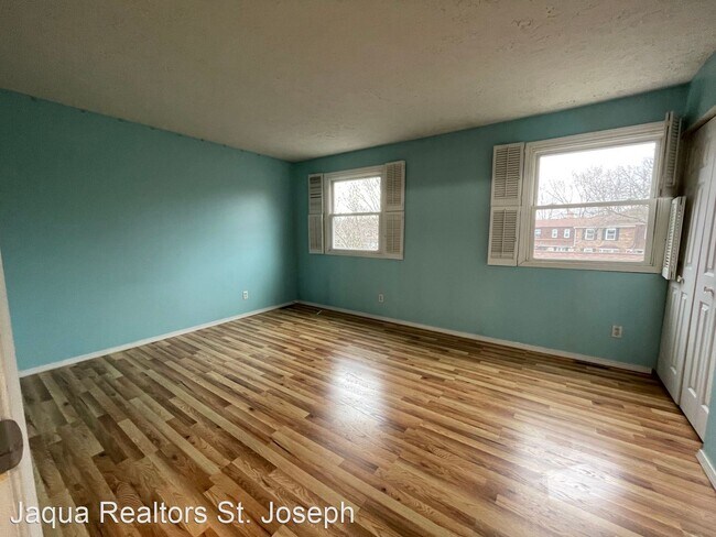 Building Photo - 2 br, 3.5 bath House - 2591 Stratford Drive