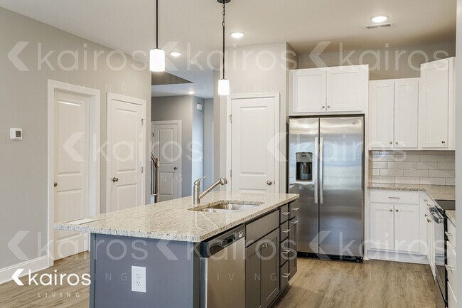 Foto del edificio - 3709 Oak Leaf Wy