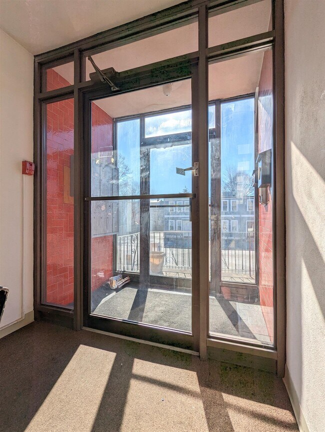 Foto del edificio - 86 Newbury St