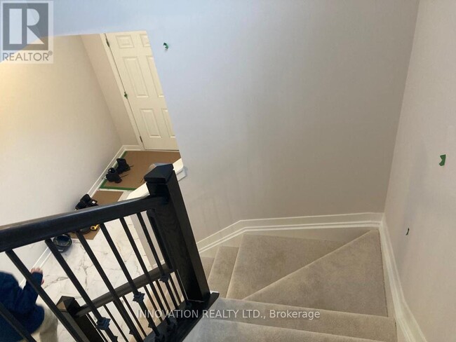 Building Photo - 322 Crossway Ter