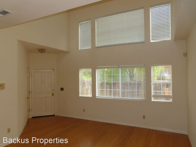 Building Photo - 3 br, 2.5 bath House - 18026 Stonehaven Dr.