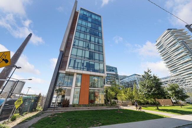Building Photo - 39 Queens Quay E