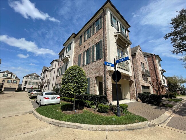 Foto del edificio - 15622 Broad St