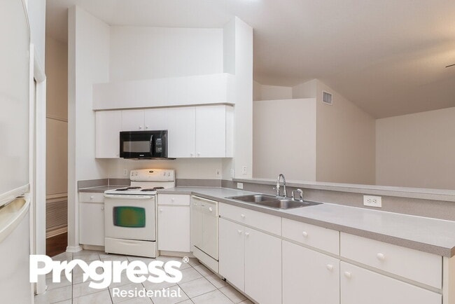 Building Photo - 22639 Sills Loop