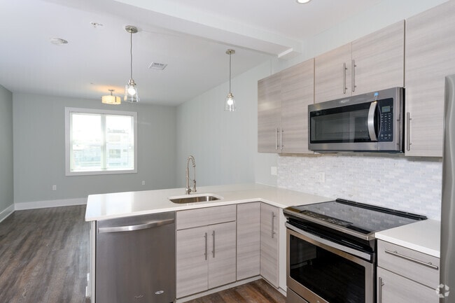 1BR, 1BA - 600SF - Kitchen - The Lotus