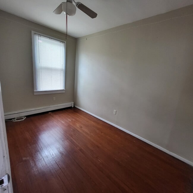 Foto del edificio - 68 Senior St