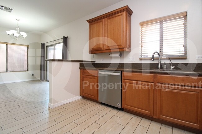 Foto del edificio - 7531 E Majestic Palm Ln