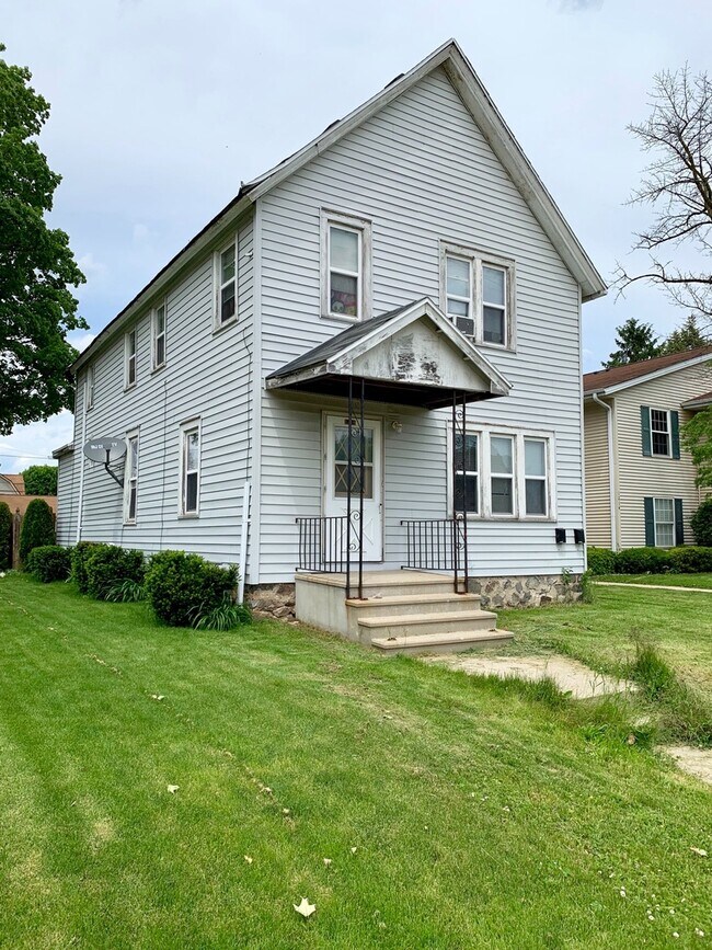 Foto del edificio - 1216 Marquette Avenue-Duplex