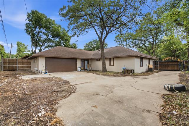 Building Photo - 500 Bent Tree Ct