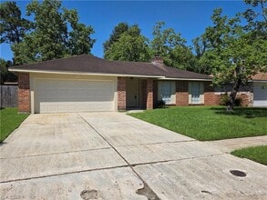 Building Photo - 133 W Queens Dr