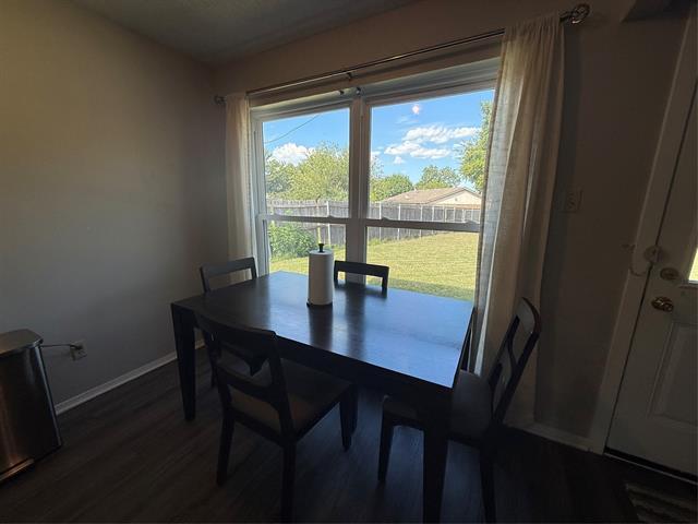 Foto del edificio - 1040 Meadowview Dr