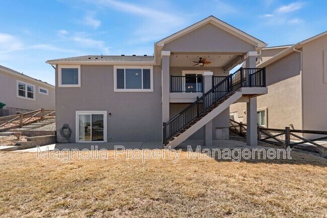 Foto del edificio - 9340 Blue Birch Ct
