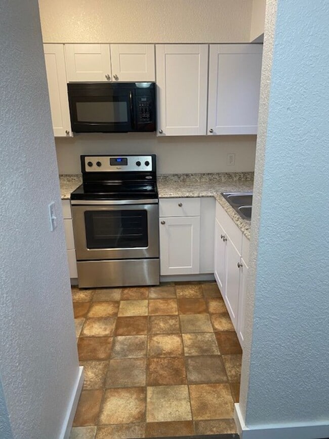 Foto del edificio - 145 Bohl Ave