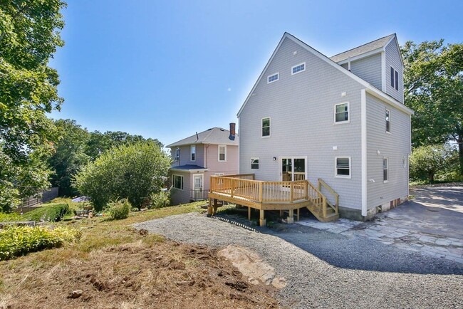 Building Photo - 77 Rock Glen Rd