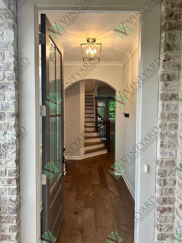 Foto del edificio - 418 Retreat Ln