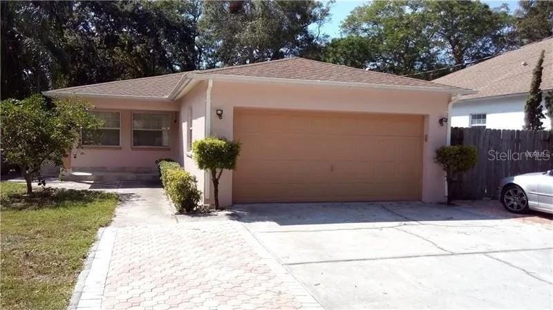 Foto principal - 4678 70th St N