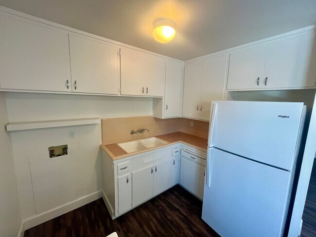 Foto del edificio - Two Bedroom Apartment at Moonlight Beach